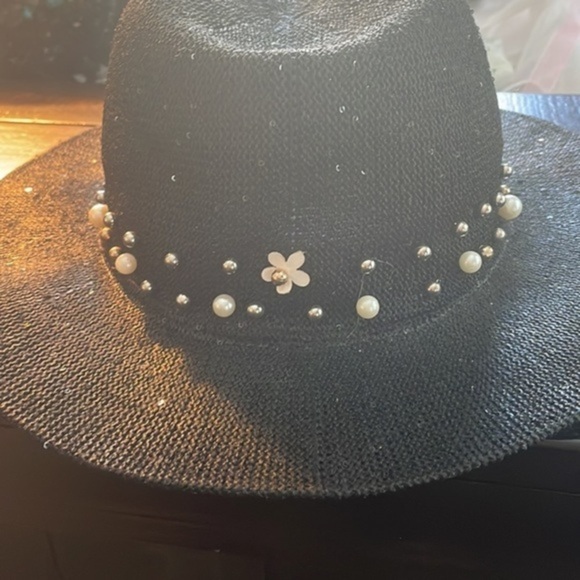 Capri hat - Picture 6 of 7